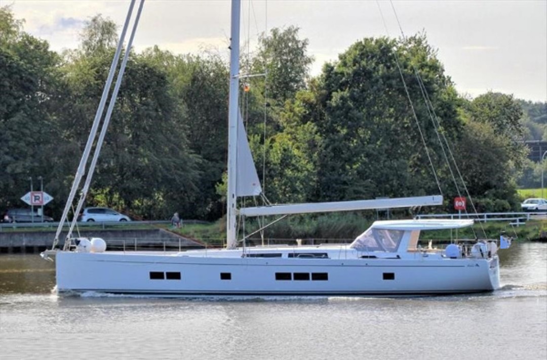 Hanse 675 sailing yacht for sale